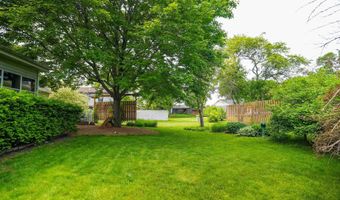 5306 Arapahoe Ln, Madison, WI 53704