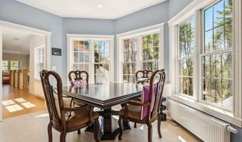 1026 Essex St, Bangor, ME 04401