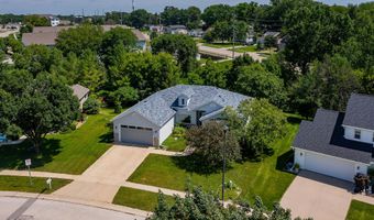 4518 Hemingway Dr, Ames, IA 50014