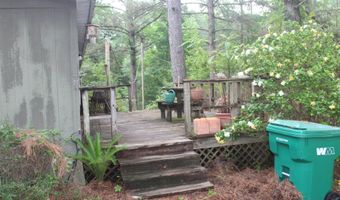 429 River Road Dr, Bogue Chitto, MS 39629