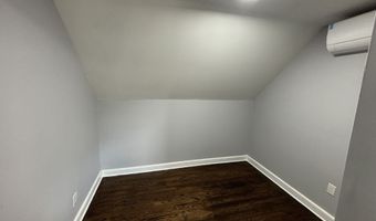 231 Goddard Ave 3Rd Floor, Bridgeport, CT 06610