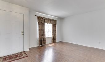 944 Angus Ln, Indianapolis, IN 46217