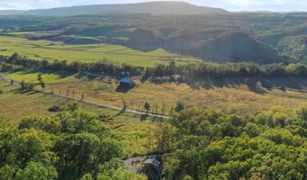 1251 DELRAY Rd, Augusta, WV 26704