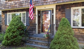 36 Woodlawn Ave, Auburn, ME 04210