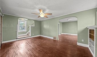 884 Lovers Ln, Akron, OH 44306