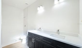 356 W 4TH St, Apopka, FL 32703