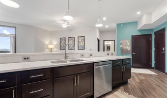 120 Twin Steeples Cir NE Unit 315, Dyersville, IA 52040