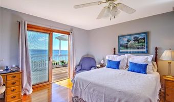 585 Seaside Dr, Jamestown, RI 02835