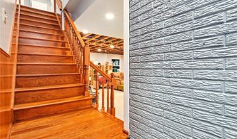 5901 Gibbs Rd, Andover, OH 44003