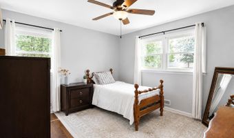 469 East Rd, Belford, NJ 07718