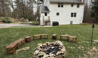 12 Nathaniel Dr, Amherst, NH 03031