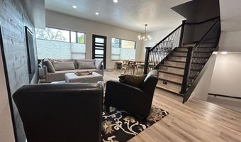 1228 12th St, Cody, WY 82414