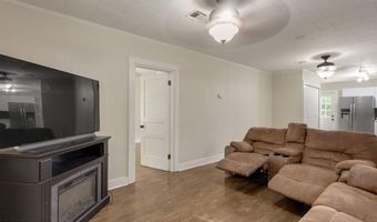 404 Loraine St, Abbeville, LA 70510