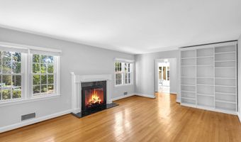 3548 N VALLEY St, Arlington, VA 22207