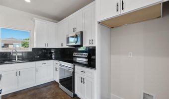 408 Poplar Ct, Hico, TX 76457
