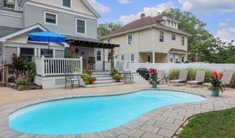 121 Center Ave, Atlantic Highlands, NJ 07716