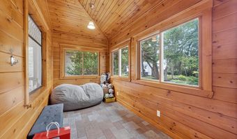 8 Corthell Rd, Billerica, MA 01862