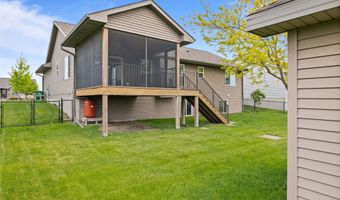 620 28th St SE, Altoona, IA 50009