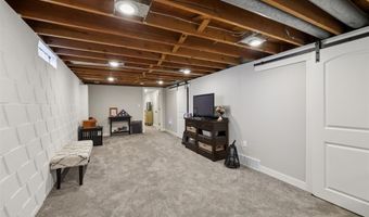 606 Davis St, Polk City, IA 50226