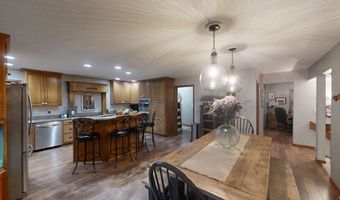 114 Chaudoin Dr, Angola, IN 46703