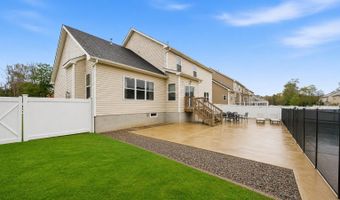 1 Prairie Ln, Bayville, NJ 08721
