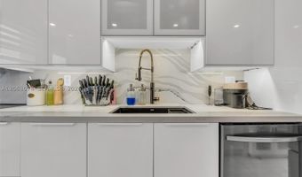 18071 Biscayne Blvd 901, Aventura, FL 33160