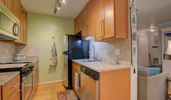 4909 AMERICANA Dr #T6, Annandale, VA 22003