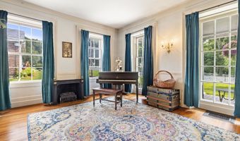 31 Canterbury Rd, Brooklyn, CT 06234