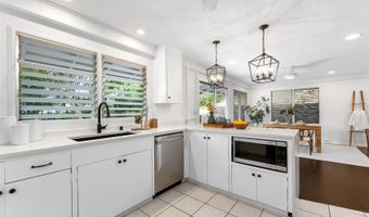 6003 Elelupe Pl, Honolulu, HI 96821