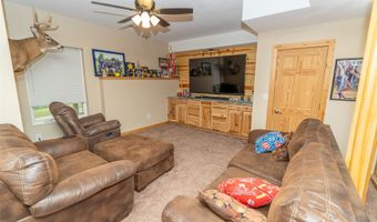 30421 Pueblo Ct, Adel, IA 50003