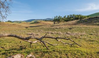 312 Sky Ridge Rd, Ashland, OR 97520