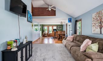 220 Chester Rd, Auburn, NH 03032