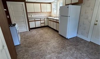 14 Woodland Ct, Lincoln, RI 02865