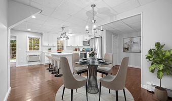 853 Oxford St S, Auburn, MA 01501