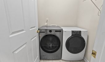 933 Sandringham Dr 933, Alpharetta, GA 30004
