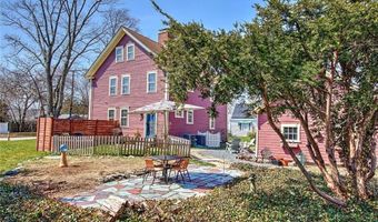 324 Pleasant St, East Providence, RI 02916