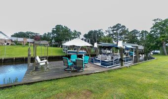 701 S Hill Ct, Biloxi, MS 39532