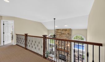 8105 Wycliffe Dr, Anderson Twp., OH 45244