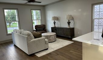 210 S 3rd St, Amory, MS 38821