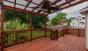 618 9th St, Ames, IA 50010