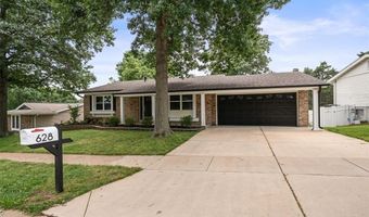 628 Hickory Knoll Ct, Ballwin, MO 63021