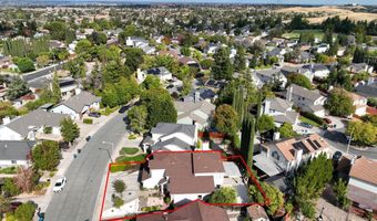 318 Redrock Dr, Antioch, CA 94509