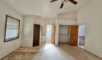 2305 Violet St, Carlsbad, NM 88220