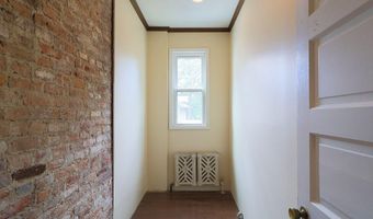 28 Manning Blvd 2, Albany, NY 12203