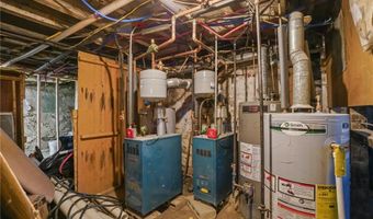 367 Laurel Hill Ave, Cranston, RI 02920