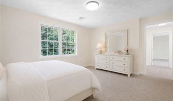 10 GINGER Trl, Coventry, RI 02816
