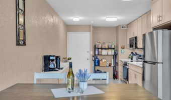 111 KAHULUI BEACH Rd D-402, Kahului, HI 96732