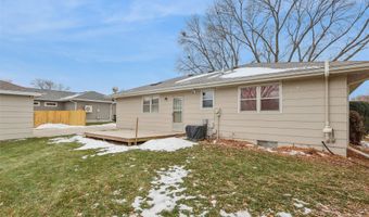 1505 S 14th St, Adel, IA 50003