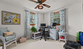 58 CRESTVIEW Dr, Appleton, WI 54915
