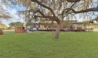 1523 Meadow Gln, Adkins, TX 78101